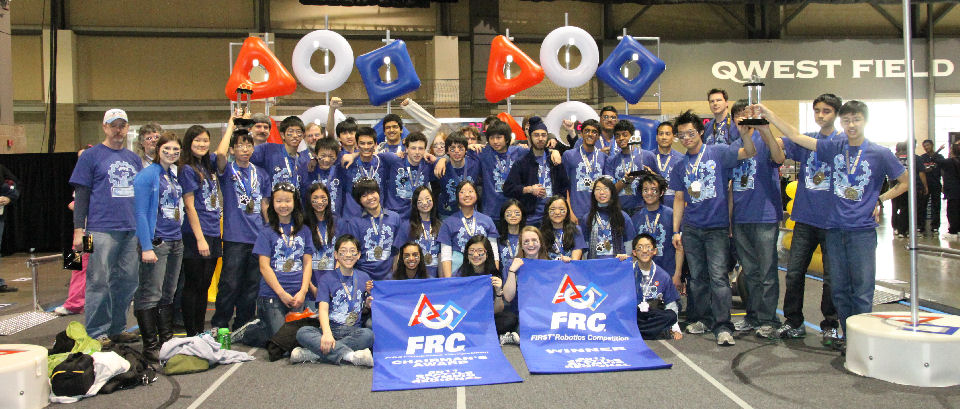 Team Photo at FRC Competition Team photo at the 2011 FRC Seattle Olympic competition